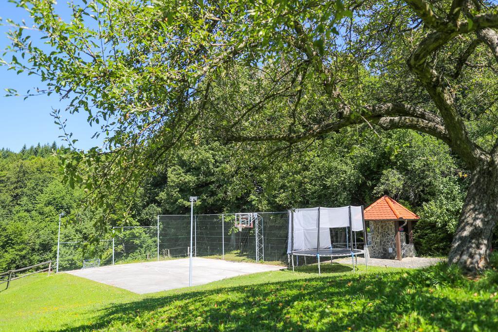 洛什科 Country House Na Skaluc旅馆 外观 照片