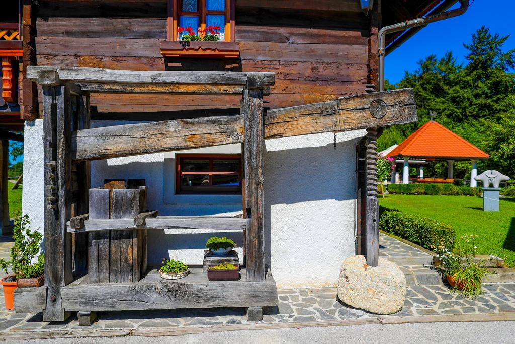 洛什科 Country House Na Skaluc旅馆 外观 照片
