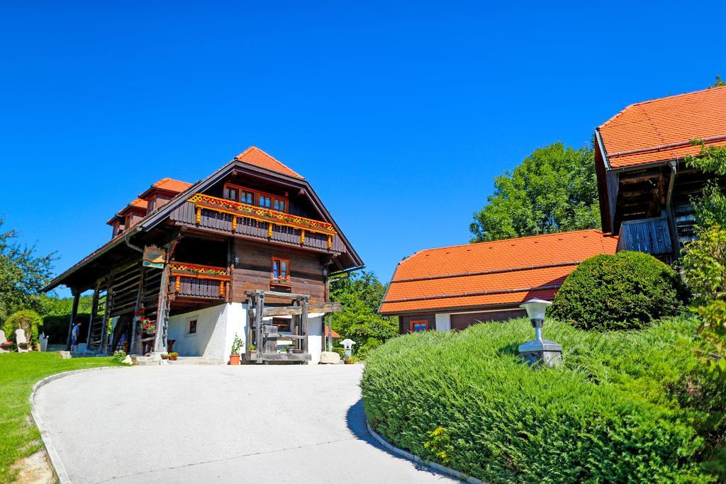 洛什科 Country House Na Skaluc旅馆 外观 照片