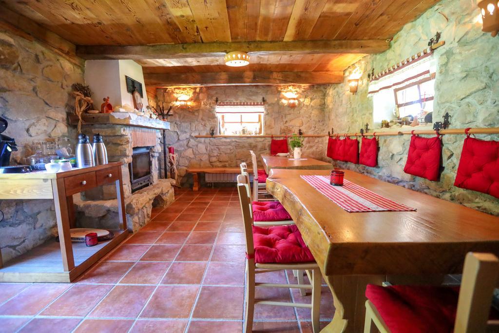 洛什科 Country House Na Skaluc旅馆 外观 照片
