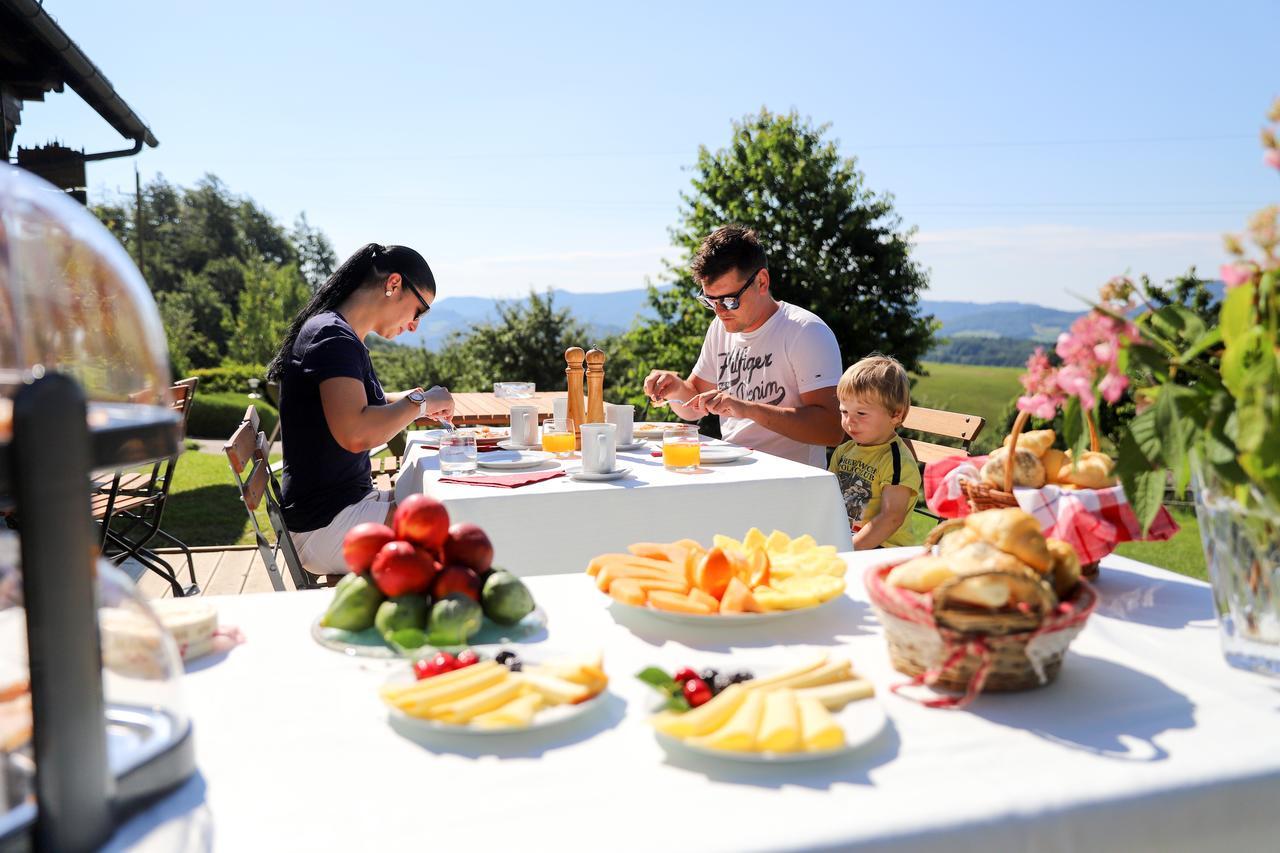 洛什科 Country House Na Skaluc旅馆 外观 照片