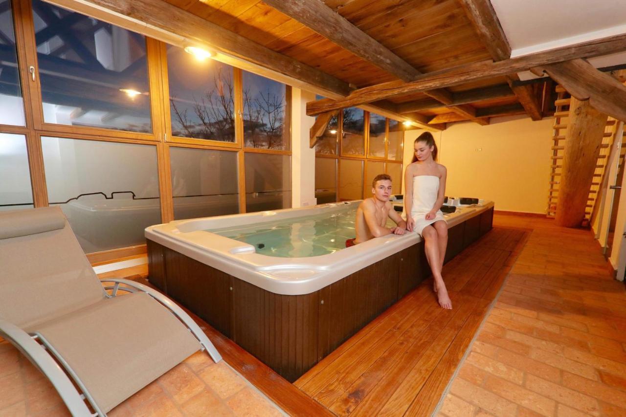 洛什科 Country House Na Skaluc旅馆 外观 照片