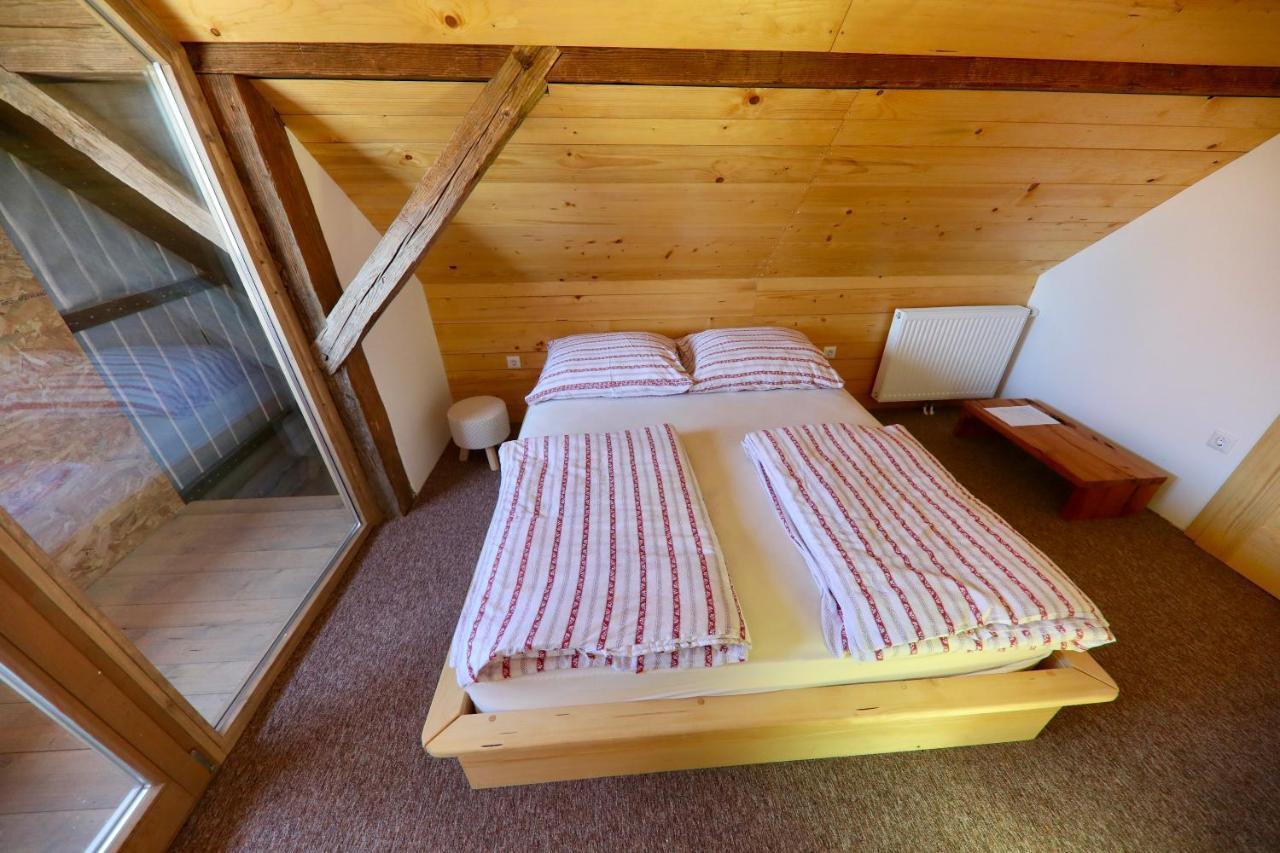 洛什科 Country House Na Skaluc旅馆 外观 照片