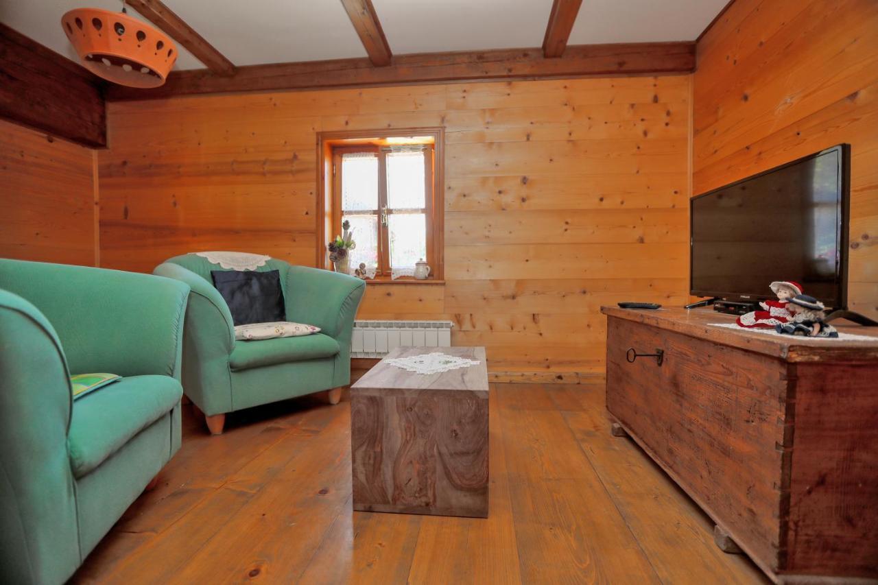 洛什科 Country House Na Skaluc旅馆 外观 照片